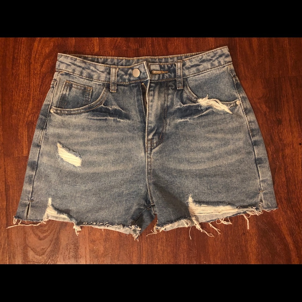 NWOT High waisted jean shorts